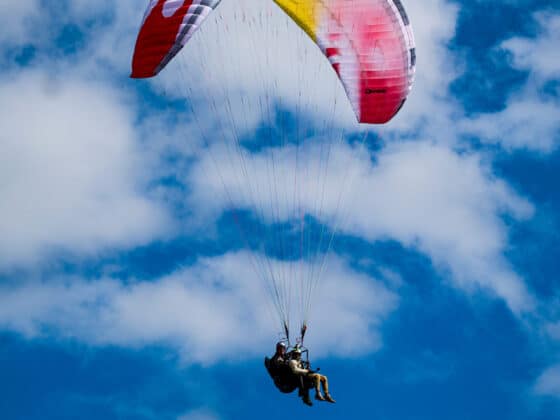 Tandem paragliding near Lucerne with touch and go...
